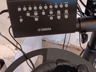 Yamaha DTX 400 Electric Drum kit
