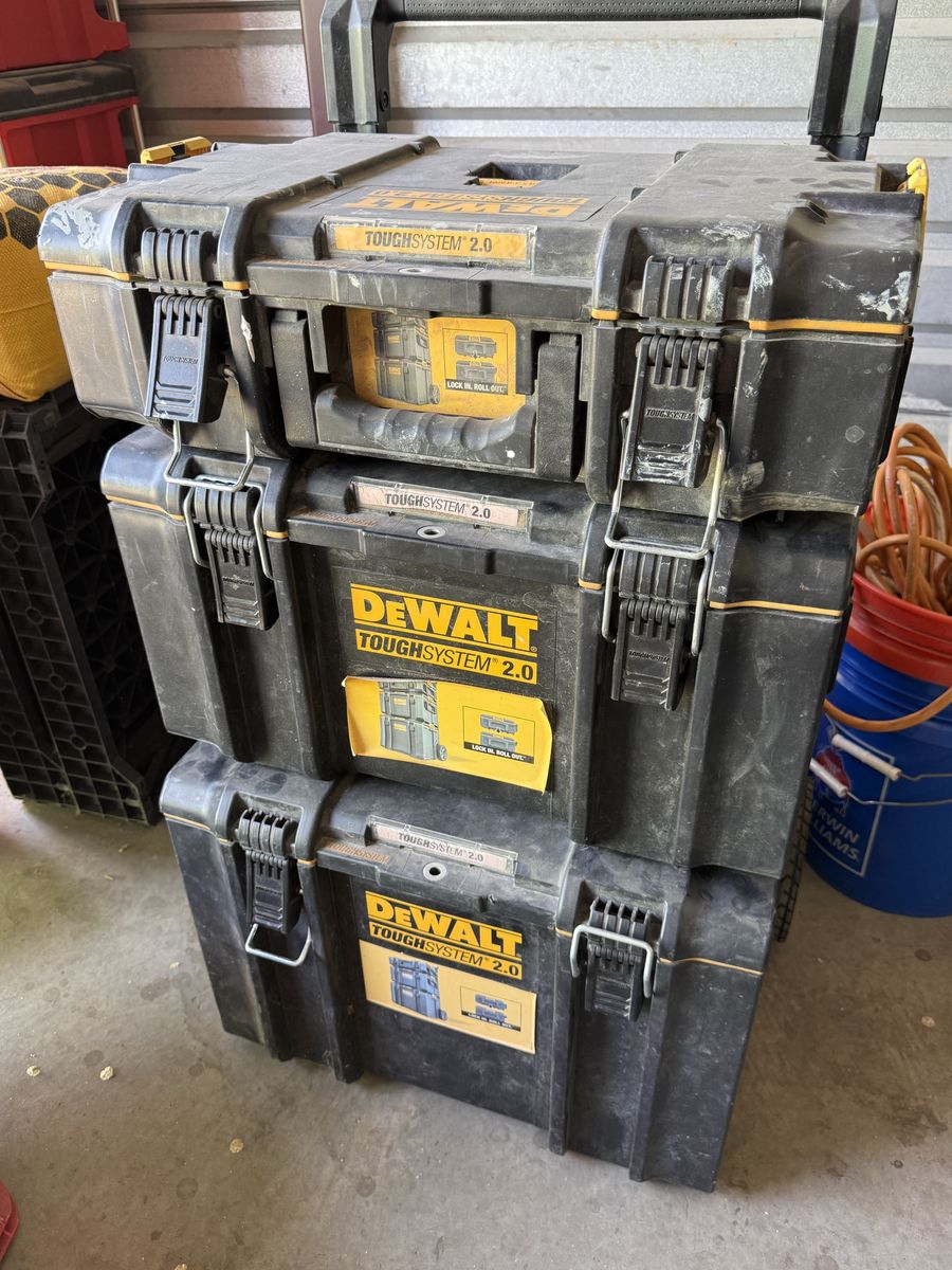 Dewalt TOUGHSYSTEM 2.0 24 in. Tower Tool Box System (3 Piece Set)