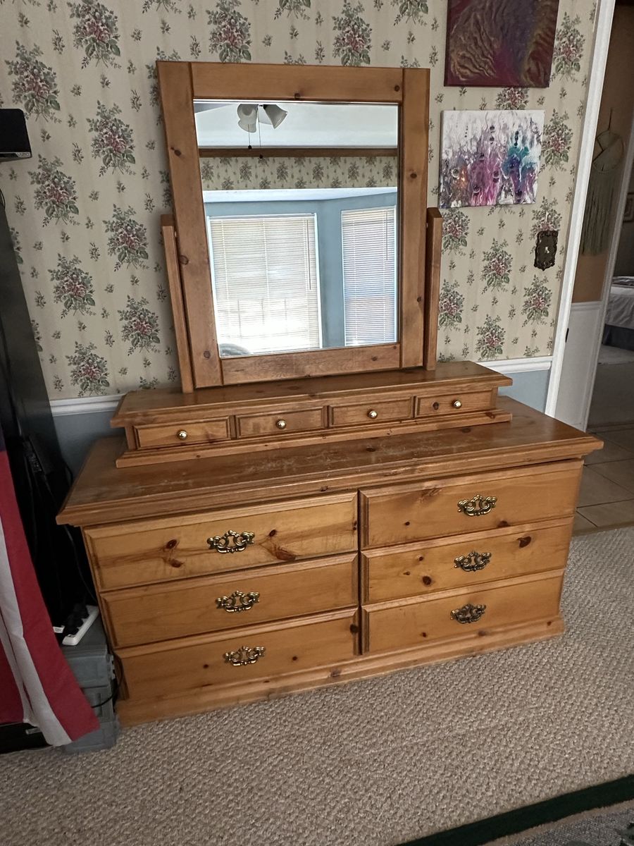 Dresser with Mirror, 6 Drawers, with 4 Drawer Jewelry Organizer Top