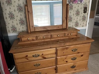 Dresser with Mirror, 6 Drawers, with 4 Drawer Jewelry Organizer Top