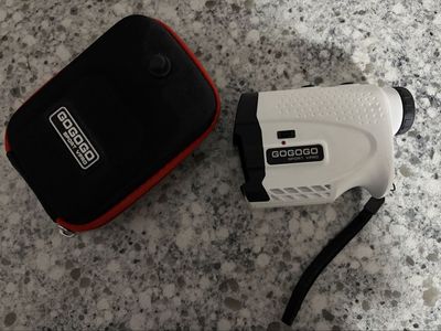 Gogogo Sport Vpro Golf Rangefinder w/ Case