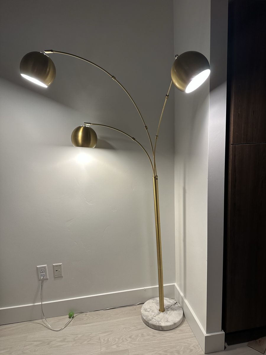 Modern Gold 3-Light Arc Floor Lamp with Marble Base - Stylish & Functional