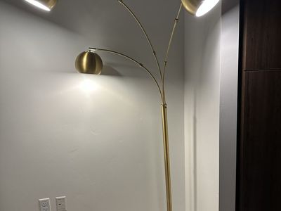 Modern Gold 3-Light Arc Floor Lamp with Marble Base - Stylish & Functional