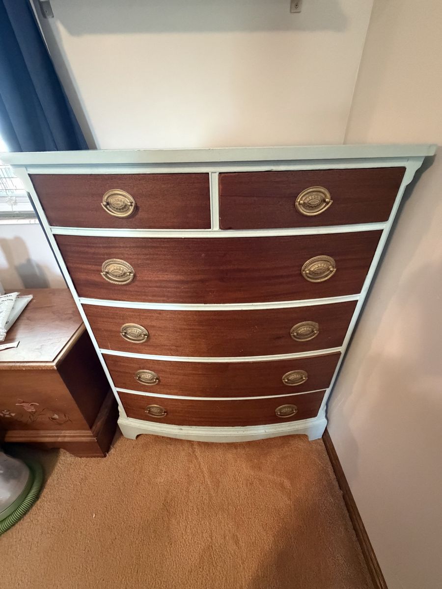 Vintage dresser