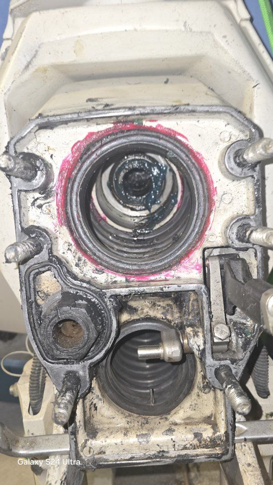 Main image 13