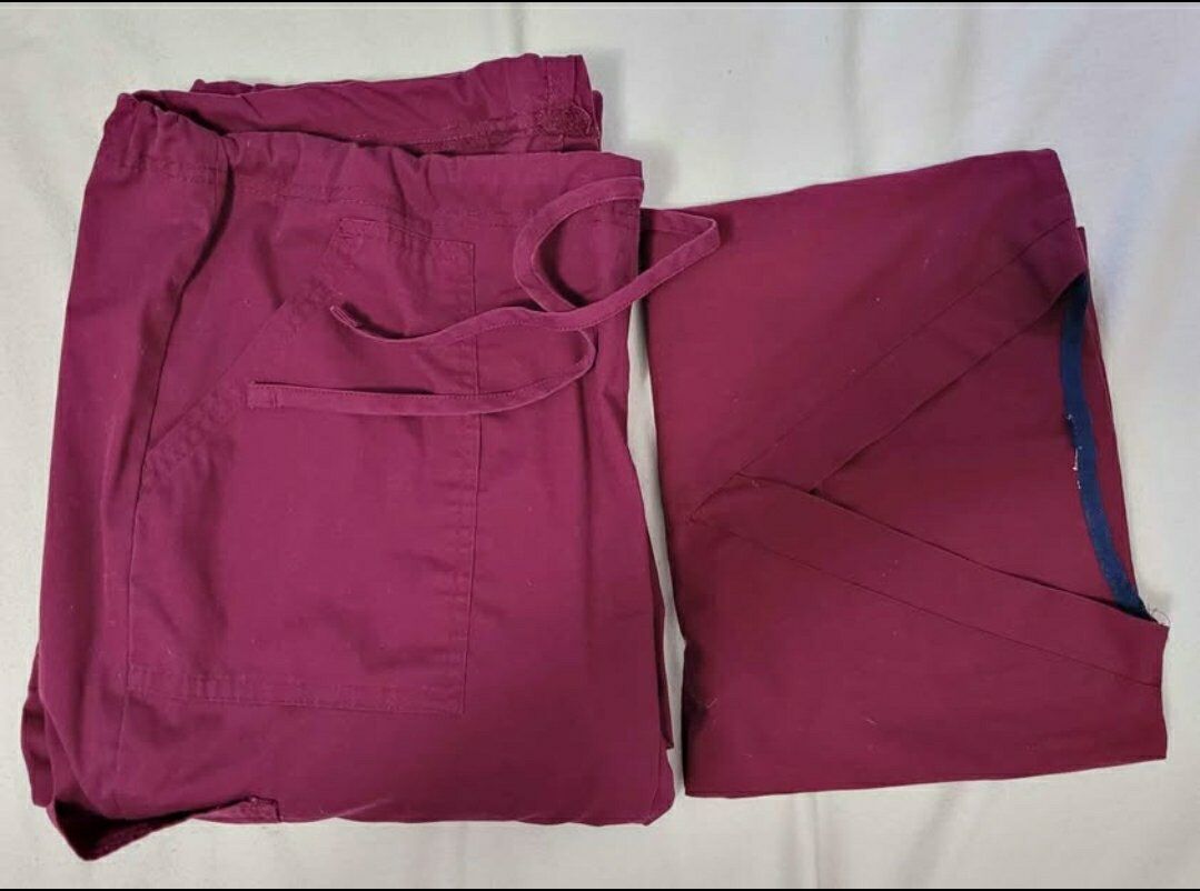 Scrub Star Burgundy colored scrubs sz medium