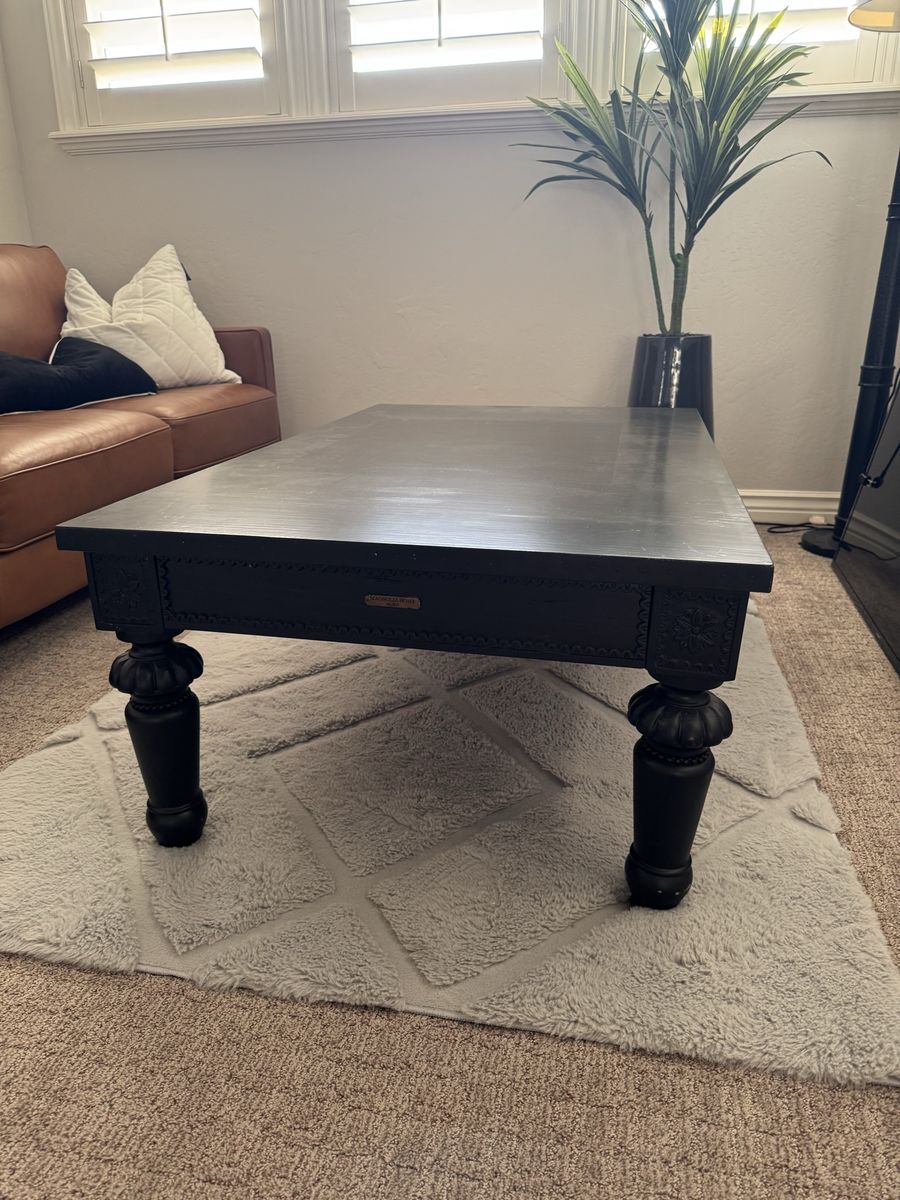 Coffee table black