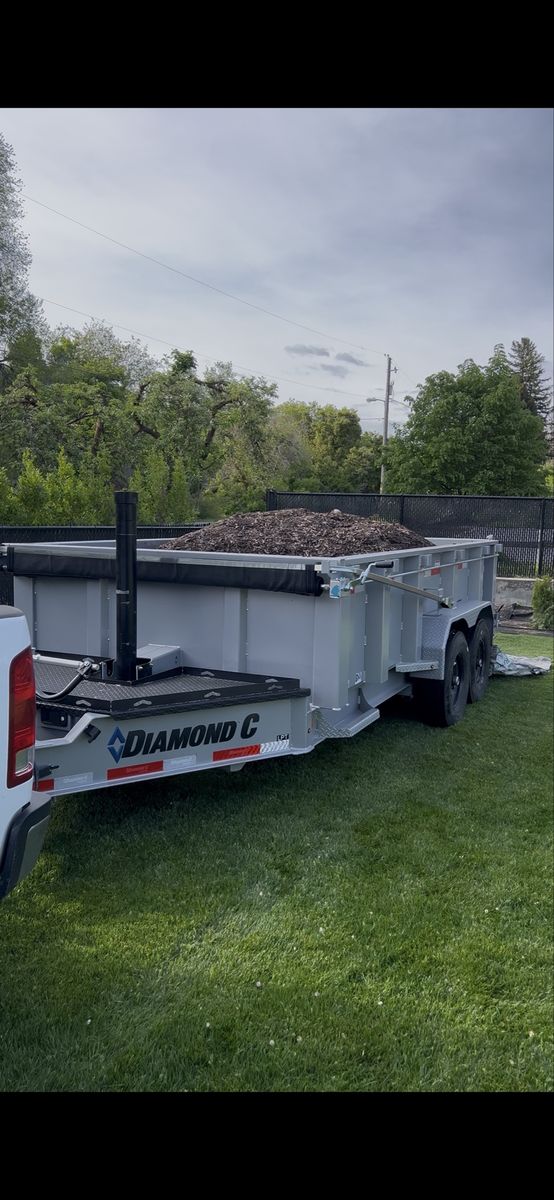 Dump trailer for rent 