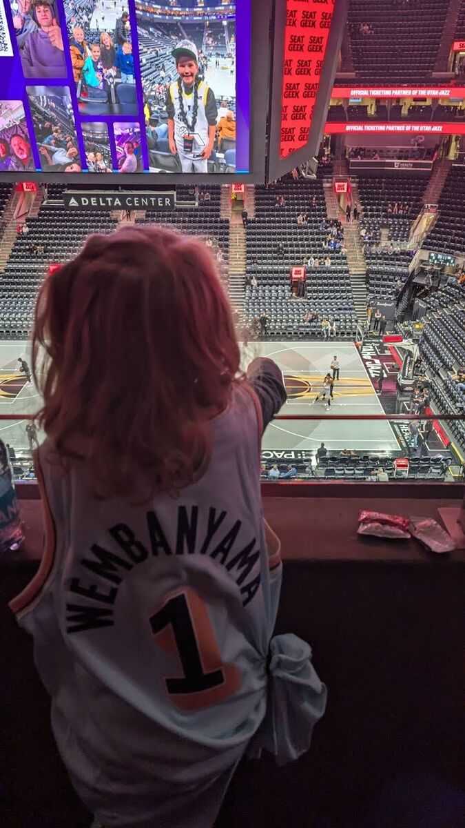 4 Row 1 center court seats