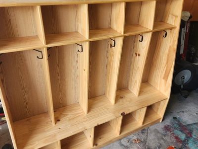 wood locker/coat rack