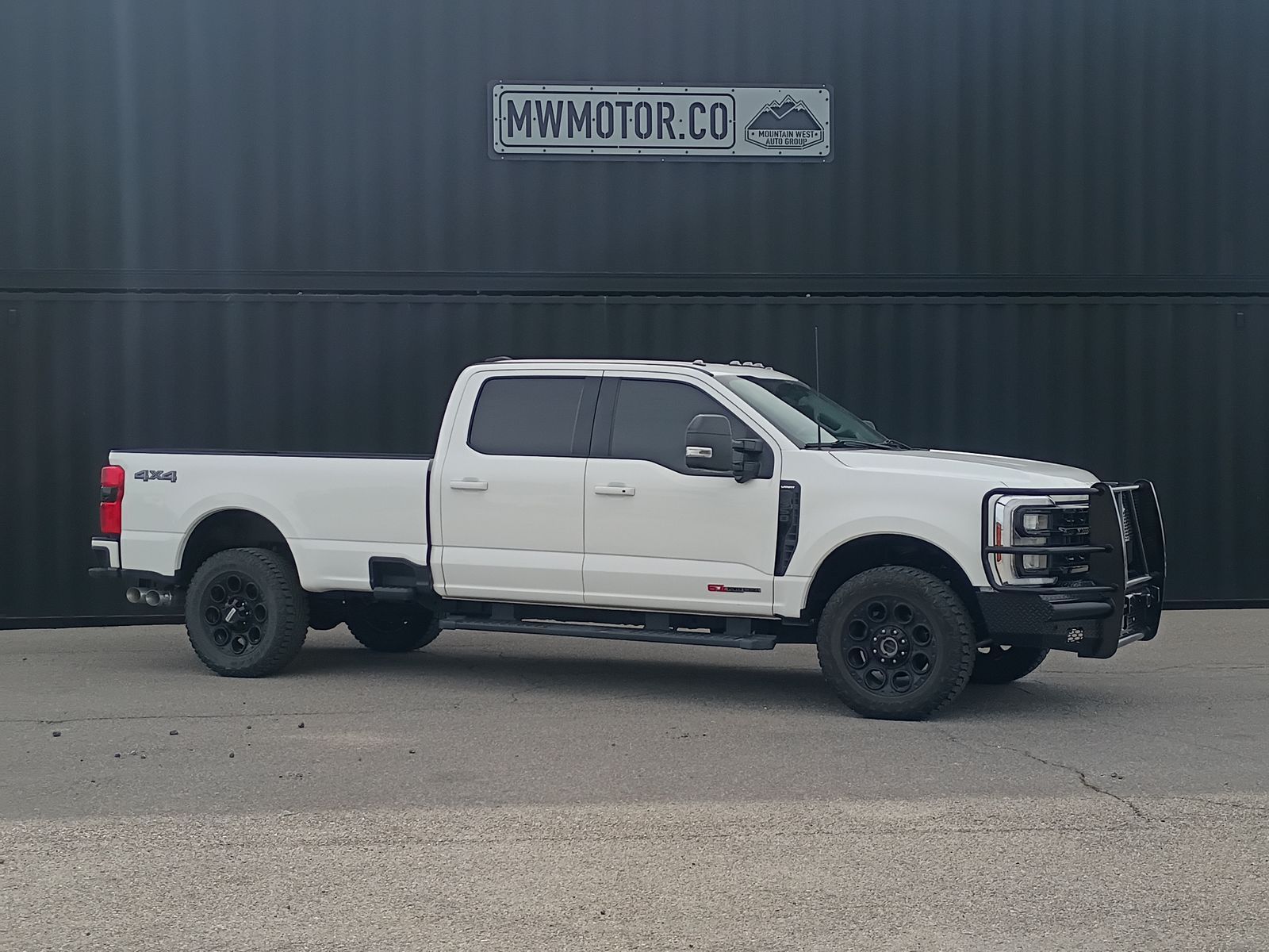 2024 Ford F-350 Super Duty Lariat