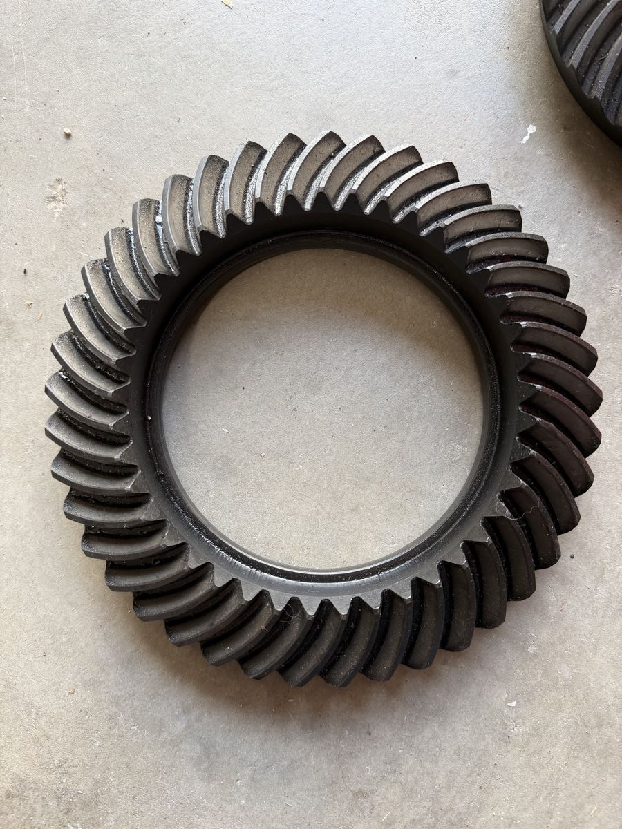 Main image 3