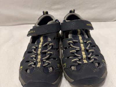 Merrell toddler size 11 blue with yellow trim, water or hiking sandals