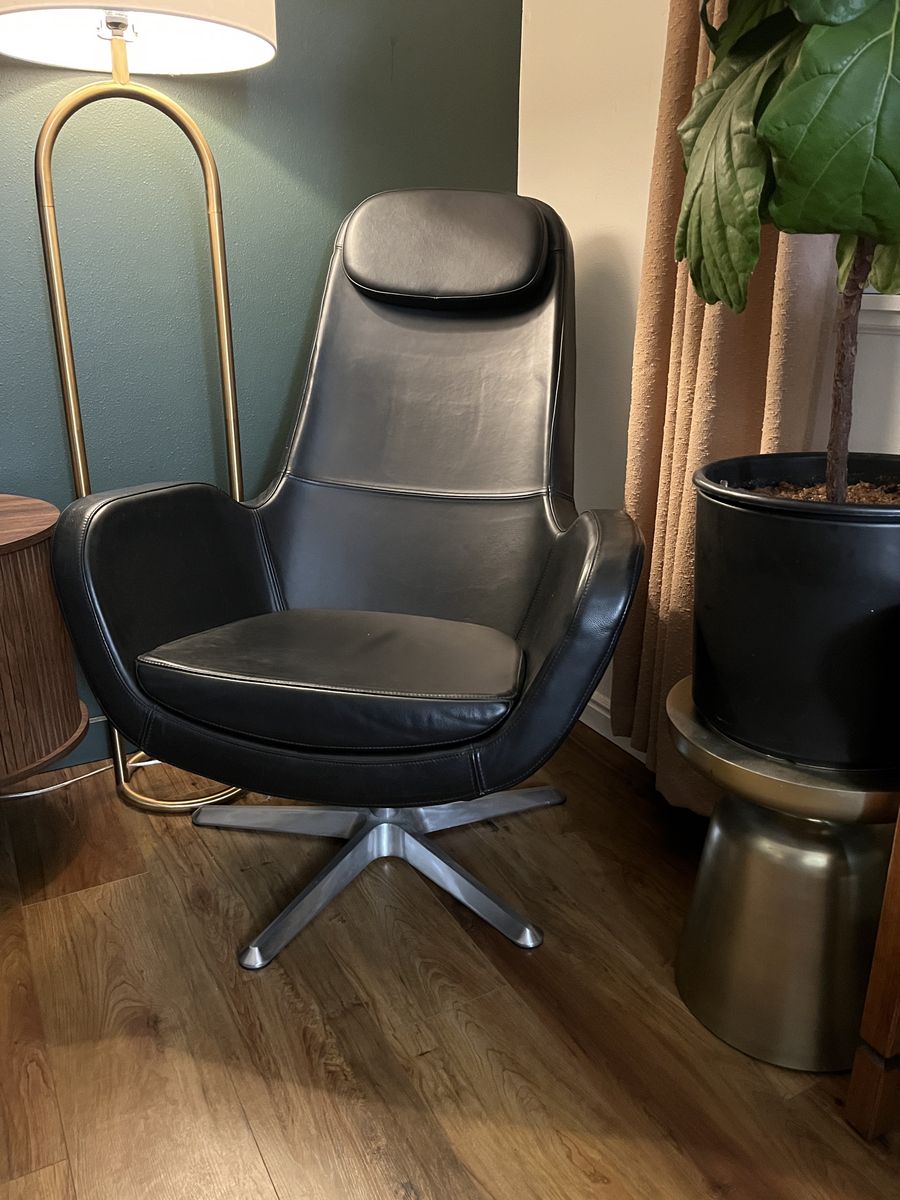 Modern Black Leather Lounge Chair