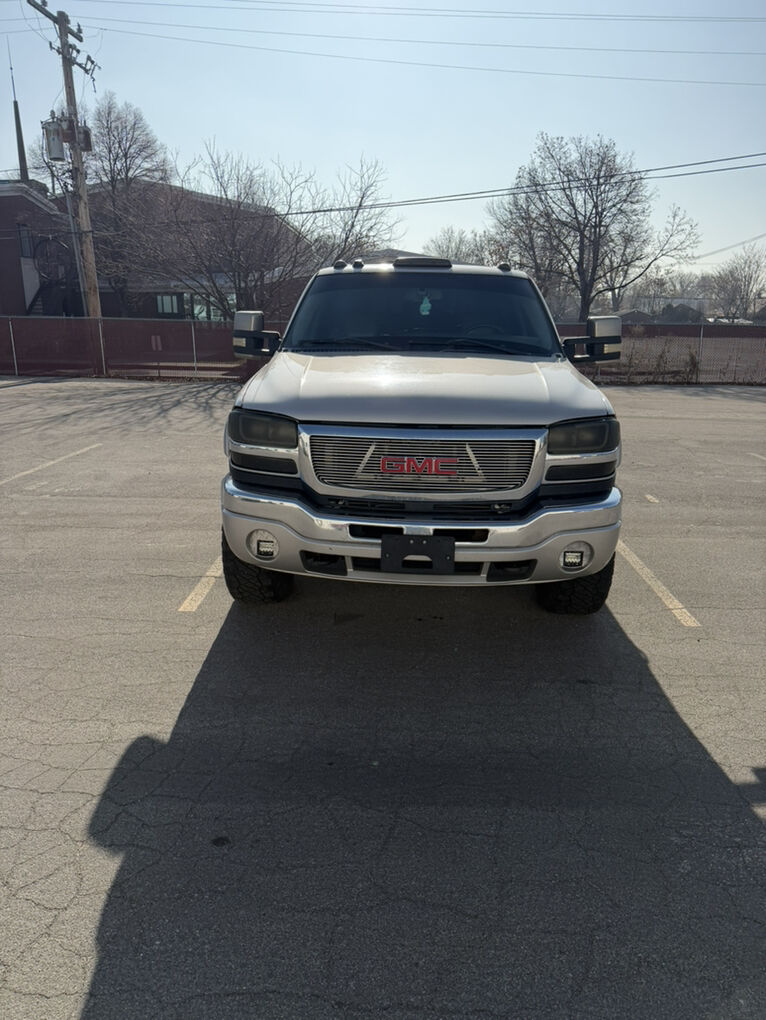 2005 GMC 2500 SLT