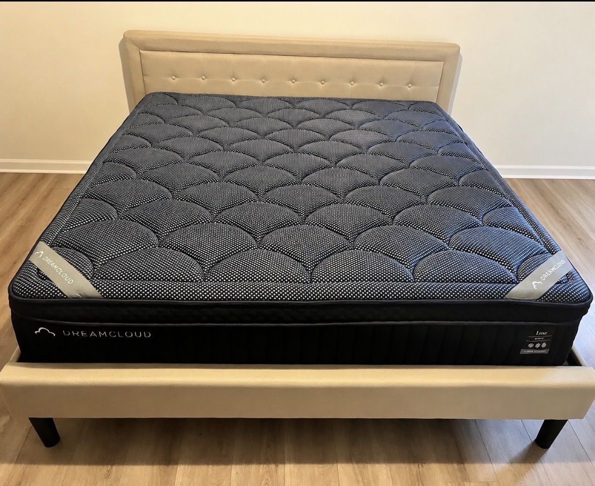 King DreamCloud Luxe Hybrid Mattress
