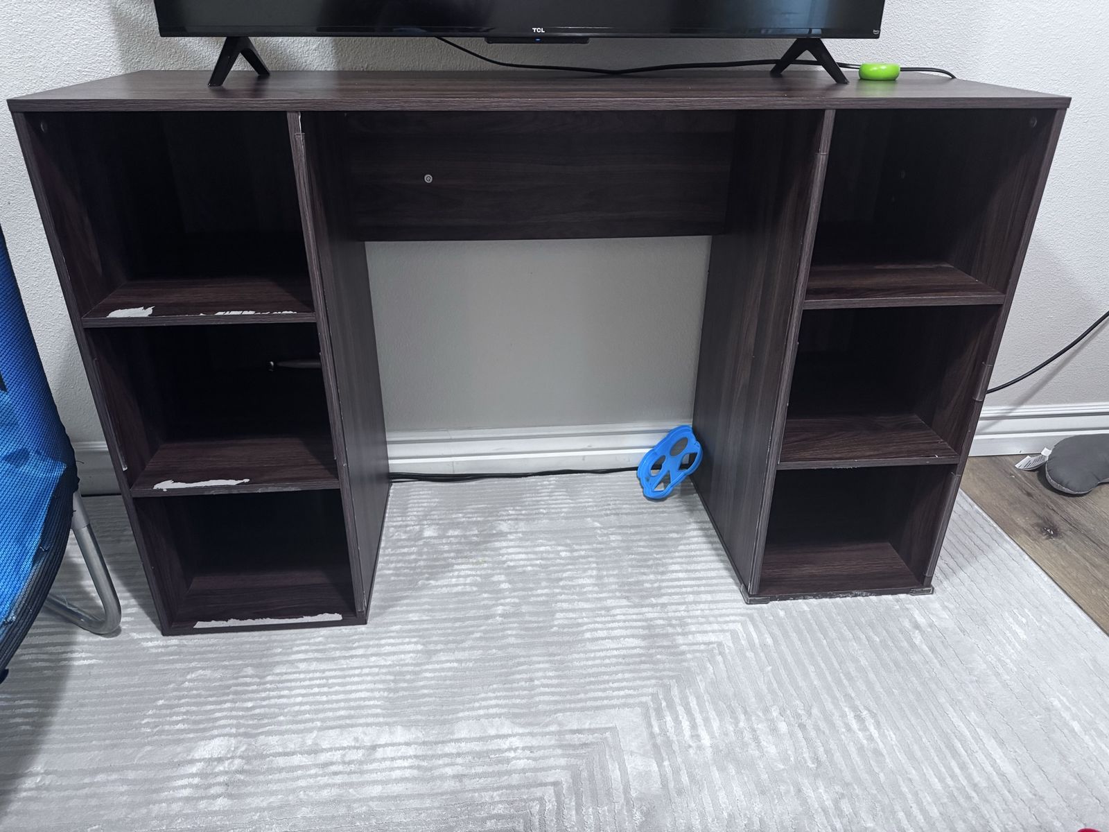 Main image 3