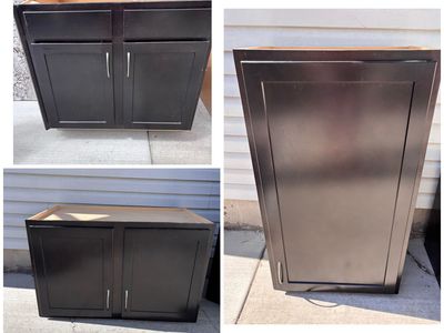 Set of cabinets uppers and base cabinet. See description