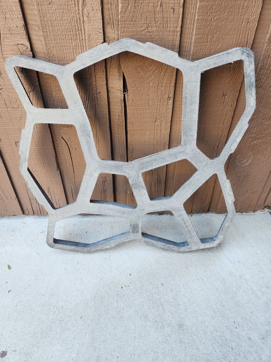 Concrete mold