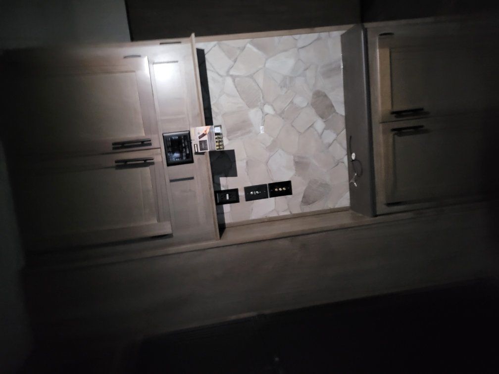 Main image 4