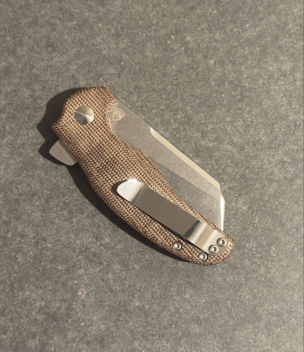 Main image 3