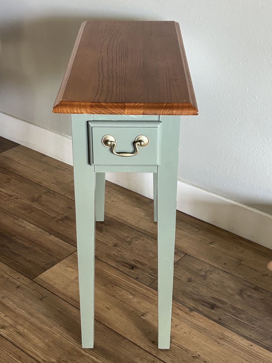 Cute Little Side Table