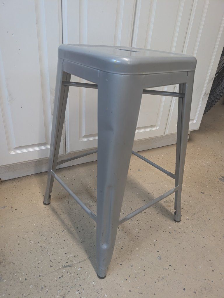 Silver Metal Industrial Style Backless Bar Stool