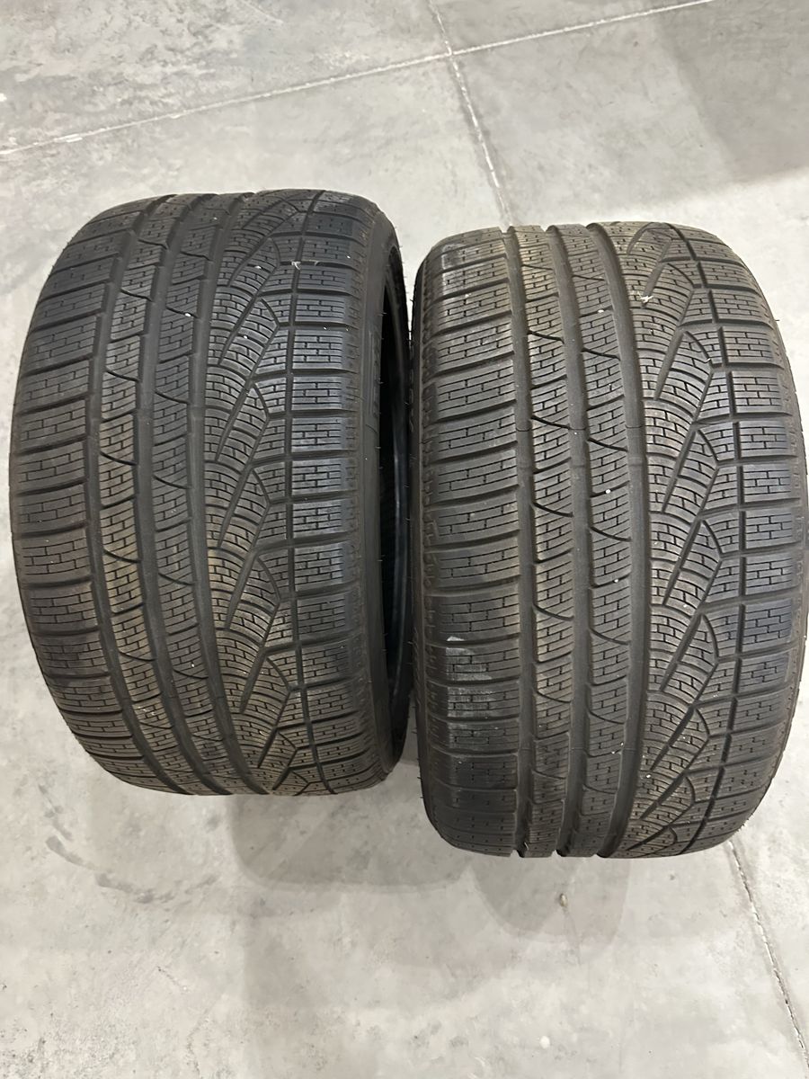 Pirelli Sottozero 285/30 R19 tires
