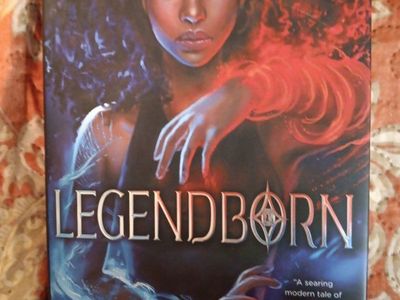 Legendborn by Tracy Deonn Young Adult Fantasy Novel Paperback