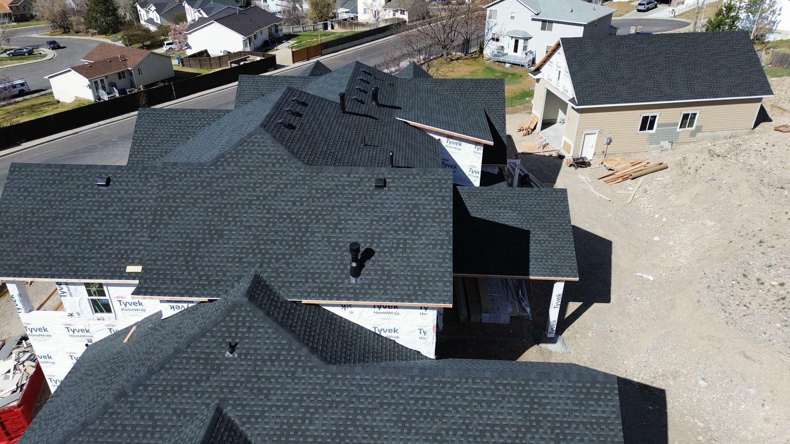 ROOFING CONTRACTOR