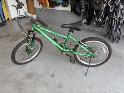 Magna Great Divide Kids 20" Hardtail Mountain Bike - Green