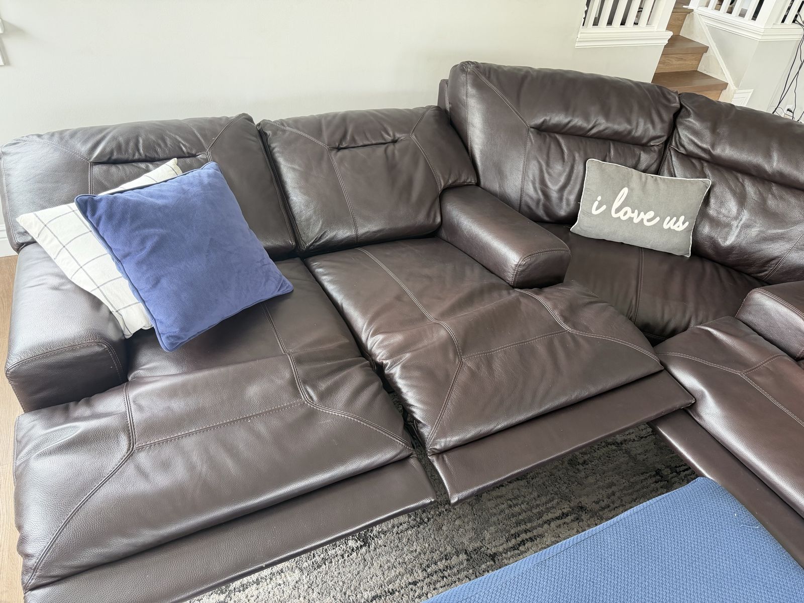 Main image 5