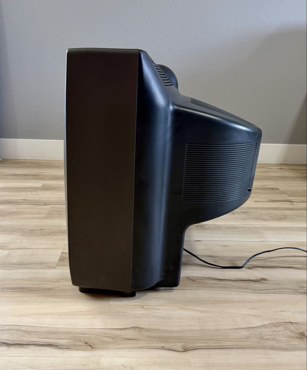 Main image 4