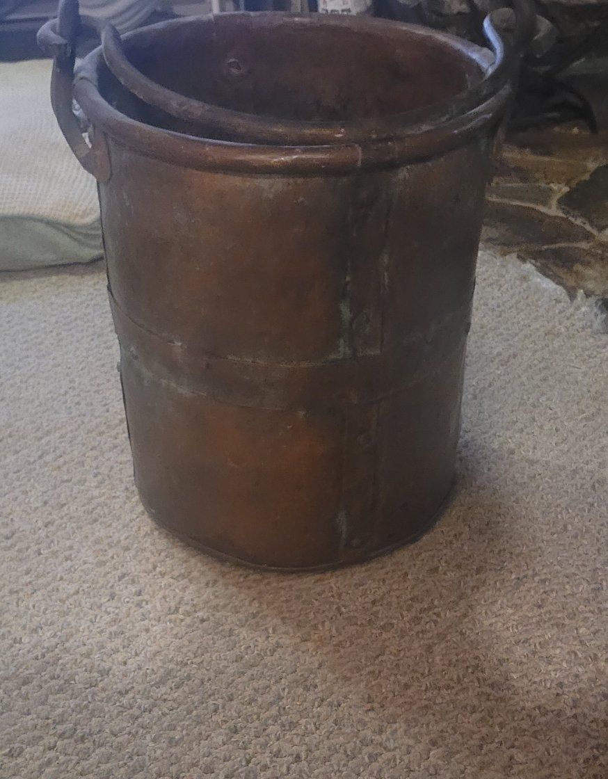 Vintage Copper Pot Bucket with Metal Handle, Rustic Farmhouse Decor, Approximately 18 inches tall. make me a offer. I have a few