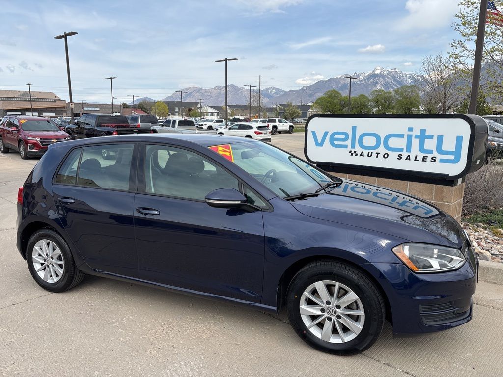 2017 Volkswagen Golf TSI S