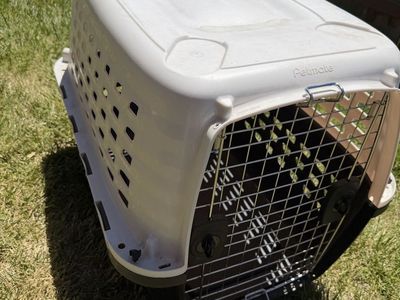 Petmate kennel