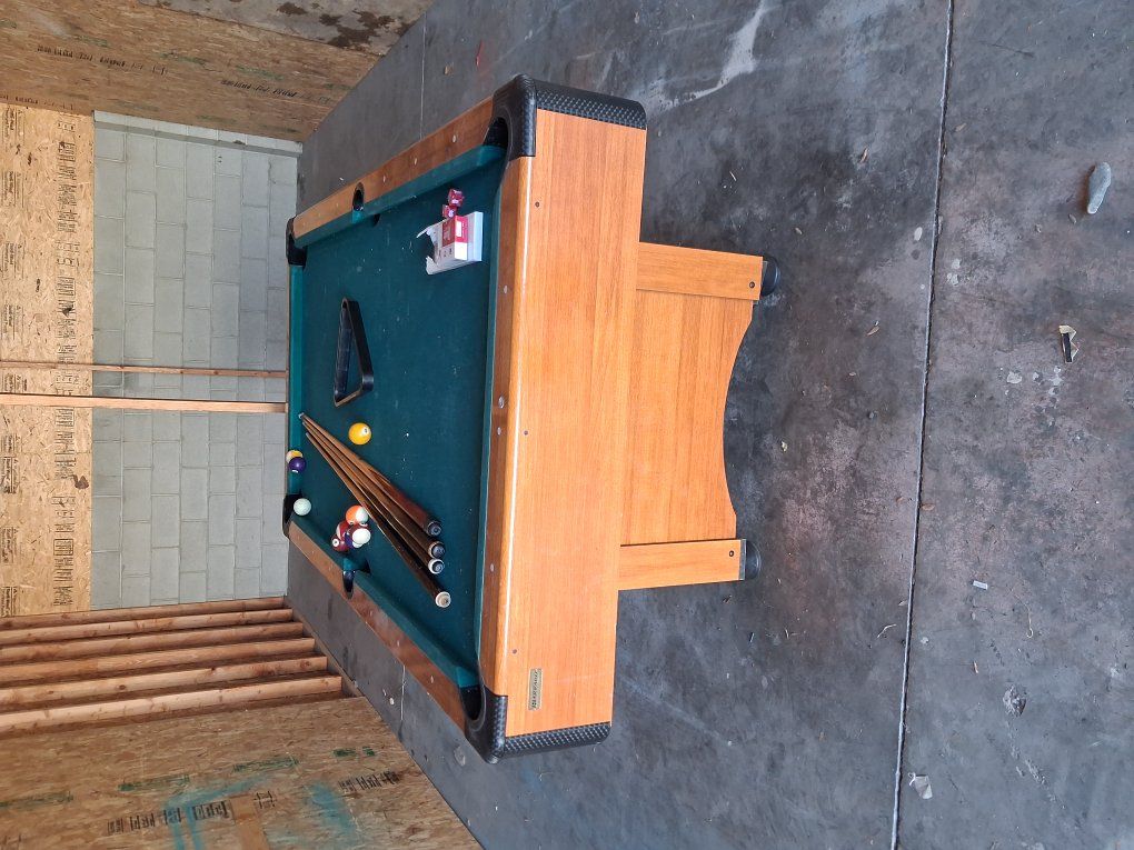 pool table