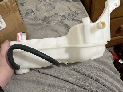 1999-2004 Chevy Malibu Coolant Reservoir