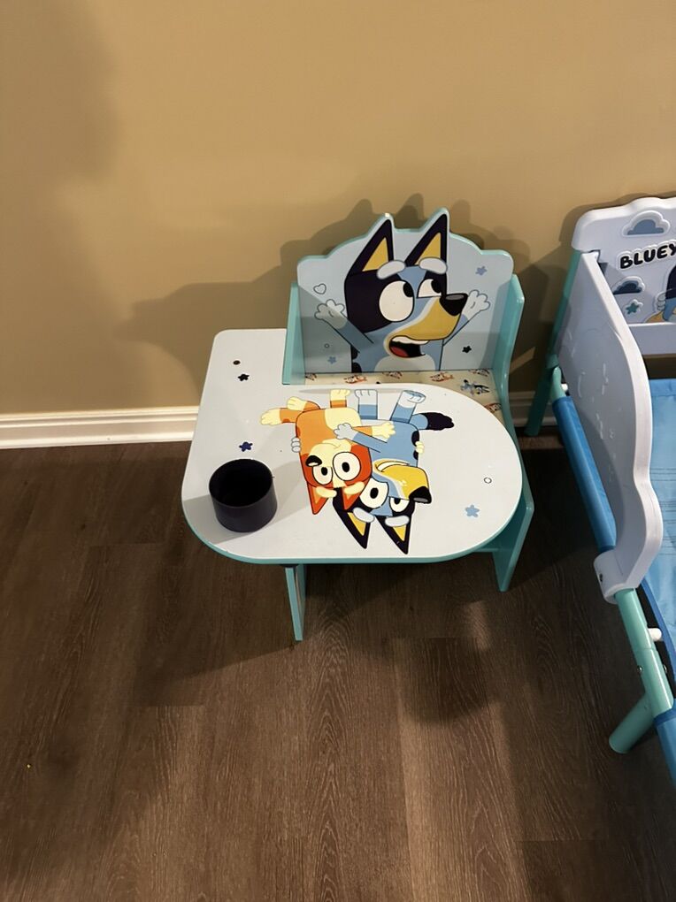 Bluey Desk And Toddler Bed