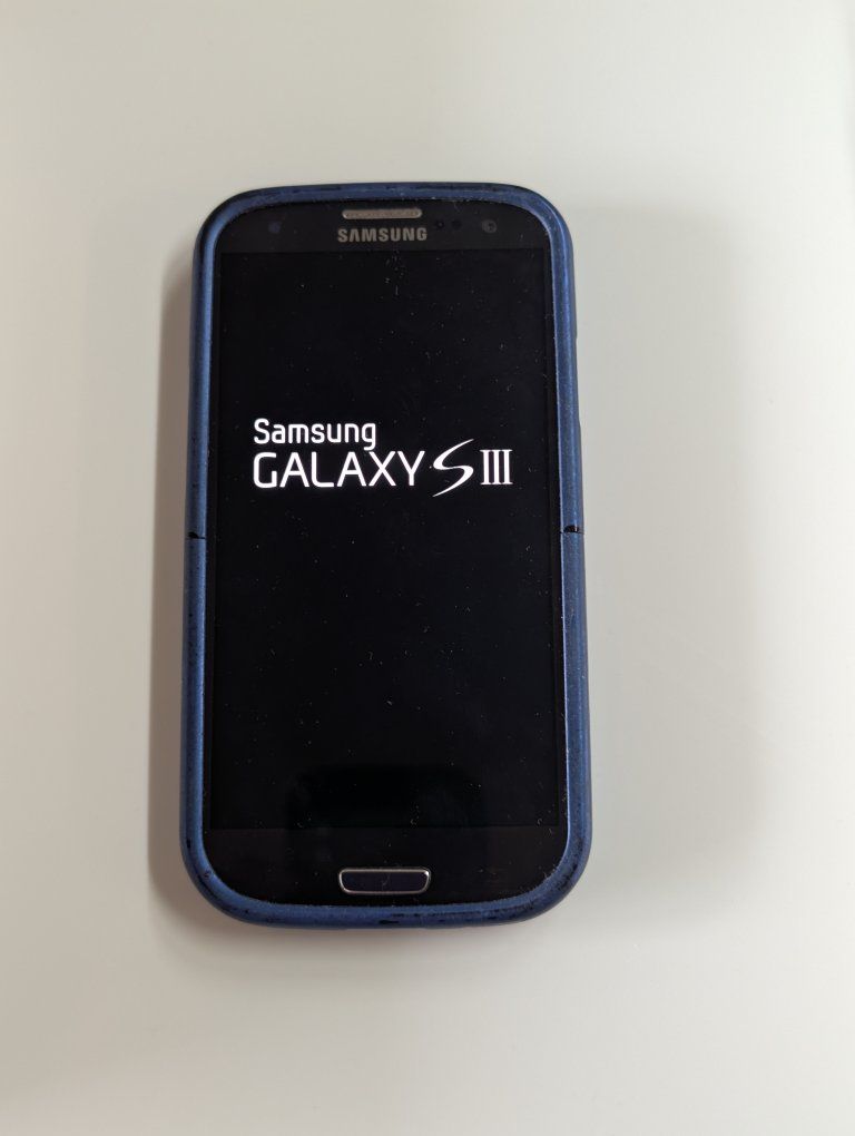 Samsung Galaxy S III SGH-I747 16GB Pebble Blue