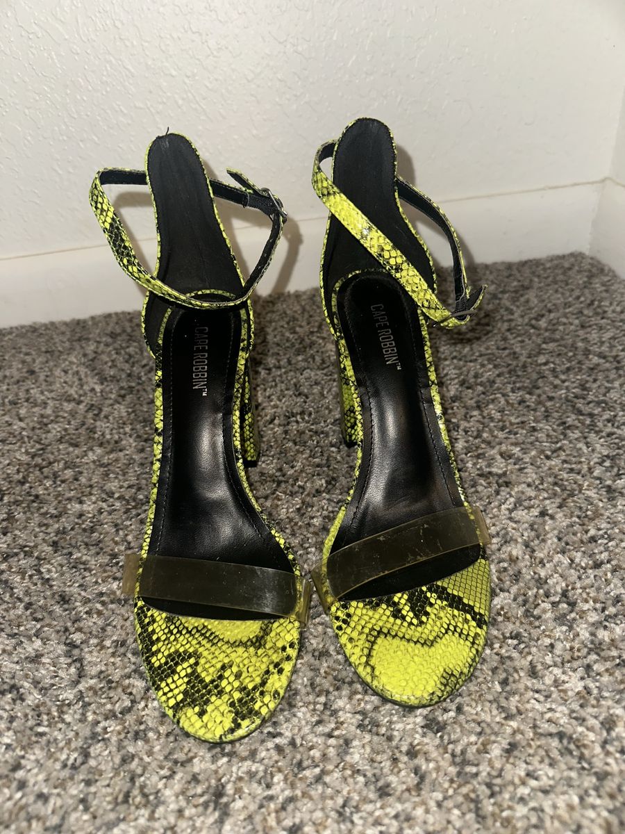 Green high heels - snake print
