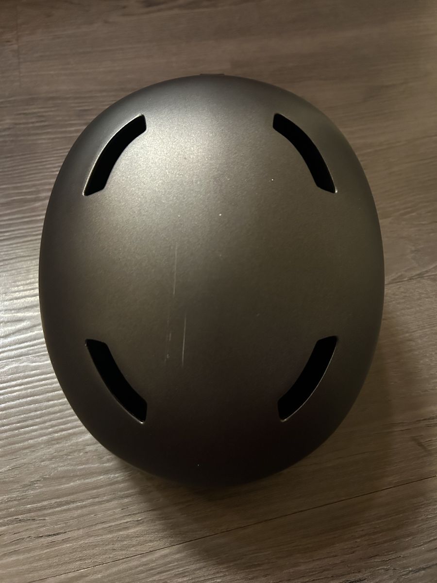 Giro Ledge MIPS Ski & Snowboard Helmet