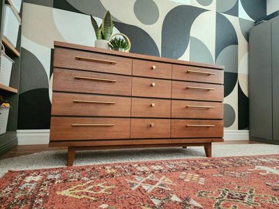 Stunning Johnson Carper Walnut MCM Dresser