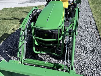 John Deere 1025R Sub-Compact Tractor w/ Loader & Backhoe (Low Hours)