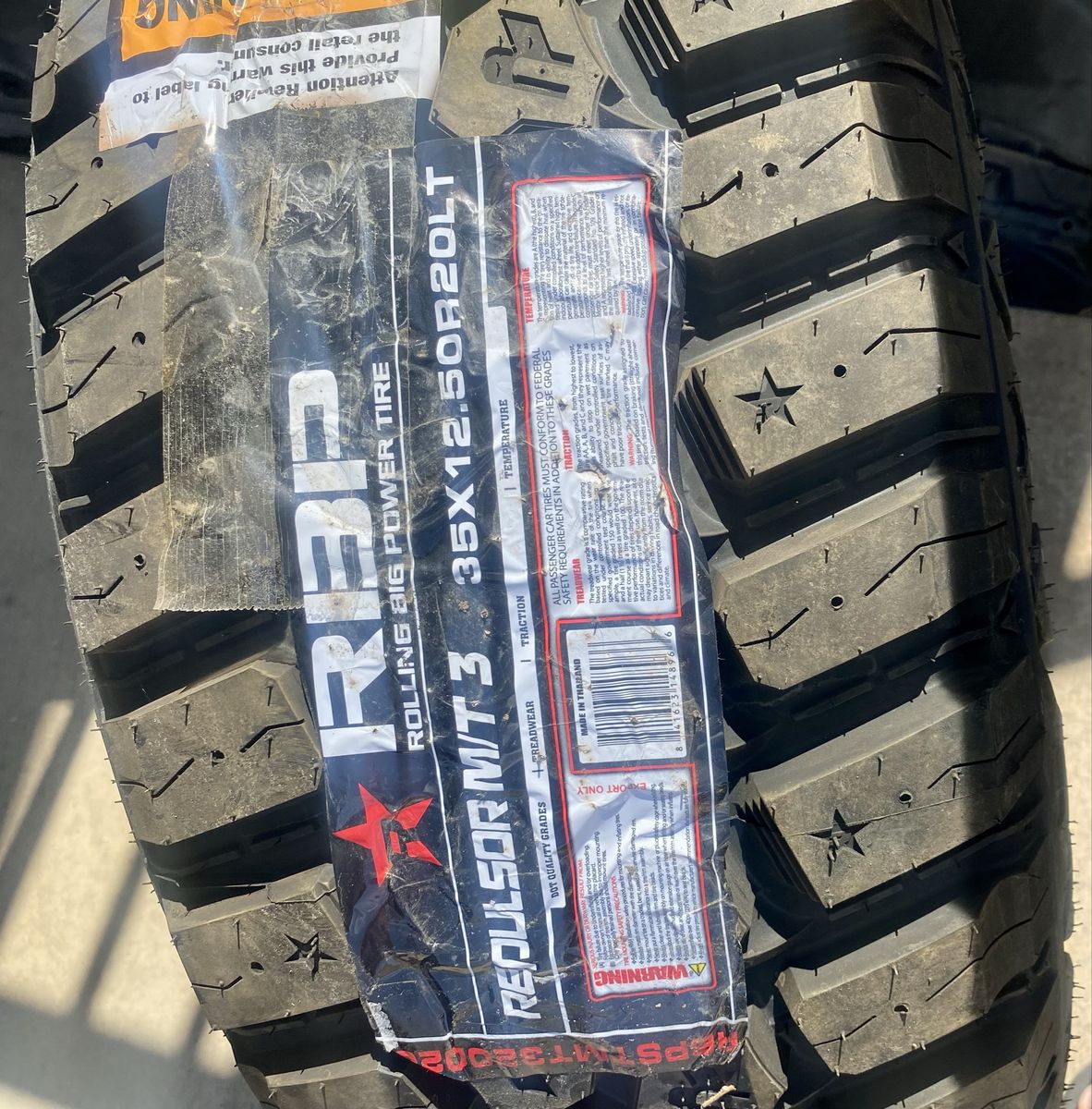 REDSOR M/T 3 Rolling Big Power Tire 35X12.50R20LT All-Terrain Off-Road Tire