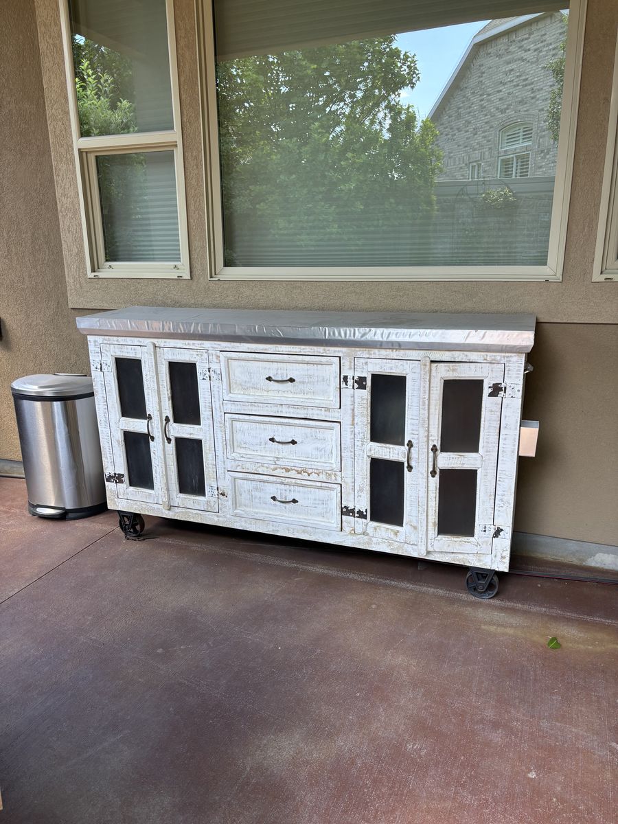 Antiques Hutch