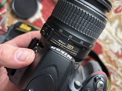 Nikon D3200 Camera 24.2MP DSLR Nikkor AF-S DX 18-55mm & 55-200mm Lenses + Extras