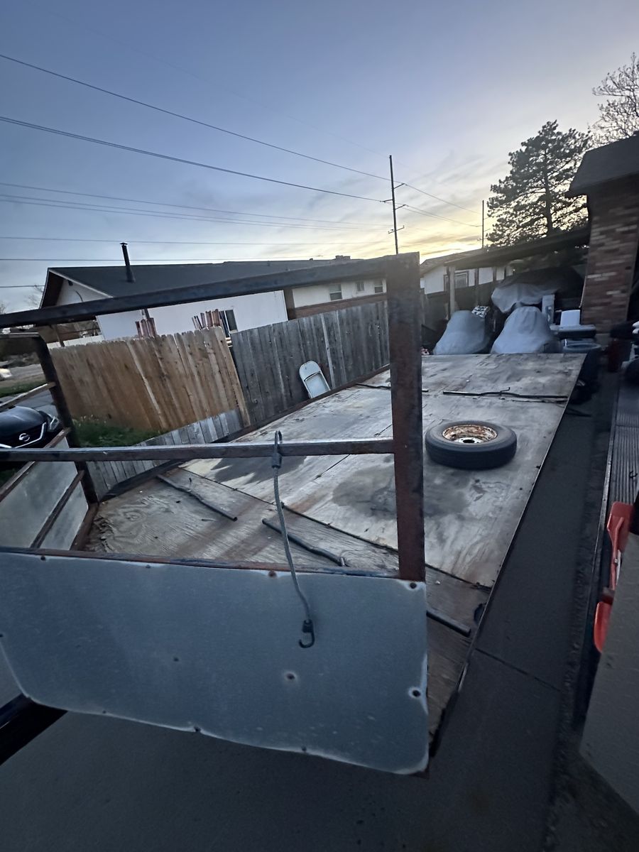 Snowmobile trailer