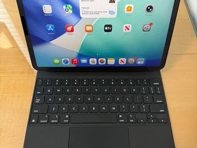 Ipad Pro 11 512GB With Apple Magic Keyboard