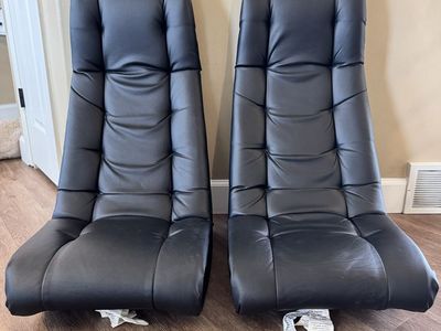 Black Gaming Chairs